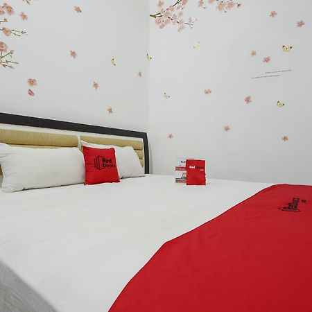 Reddoorz @ Prambanan Timur Raya Semarang Eksteriør billede