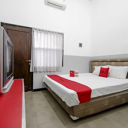 Reddoorz @ Prambanan Timur Raya Semarang Eksteriør billede