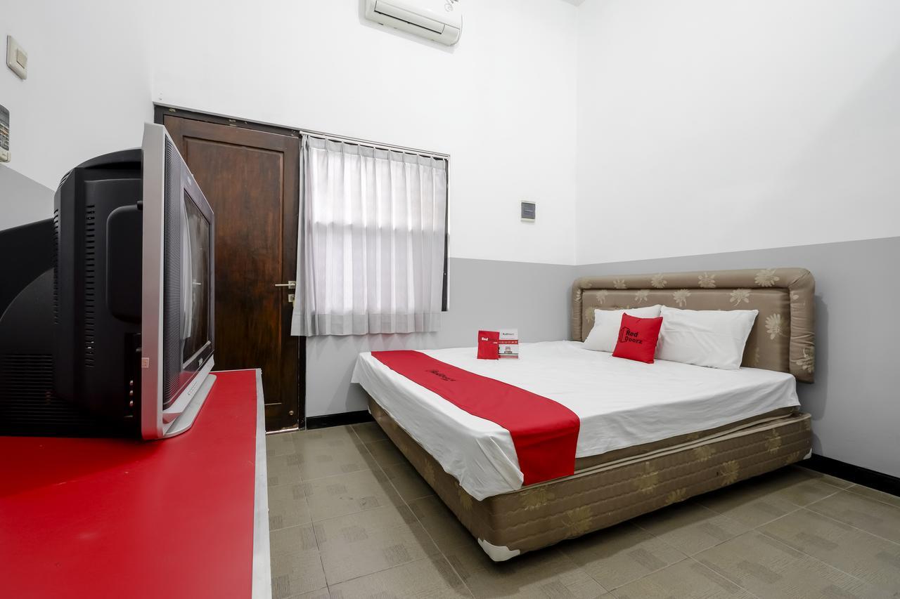 Reddoorz @ Prambanan Timur Raya Semarang Eksteriør billede